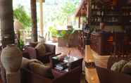 บาร์ คาเฟ่ และเลานจ์ 6 Baan Sijan Villa Resort