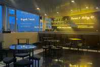 Bar, Kafe dan Lounge West Point Hotel