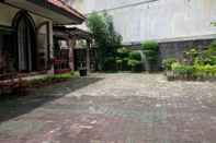 ล็อบบี้ Single Room Female Only close to Cinere Mall (P24)