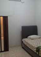 BEDROOM Single Room Female Only close to Cinere Mall (P24)