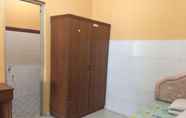 Kamar Tidur 5 Budget Room near Maranatha University (RHE)