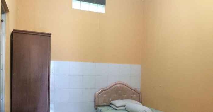 Bedroom Budget Room near Maranatha University (RHE)