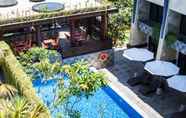 Swimming Pool 3 Solia Legian Bali