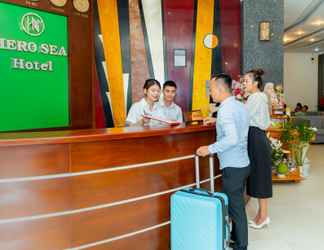 Sảnh chờ 2 Hero Sea Hotel