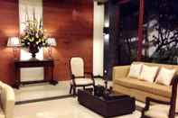 Lobby Loiza's Suites