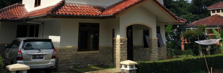Sảnh chờ Villa Sabrina Bumi Ciherang