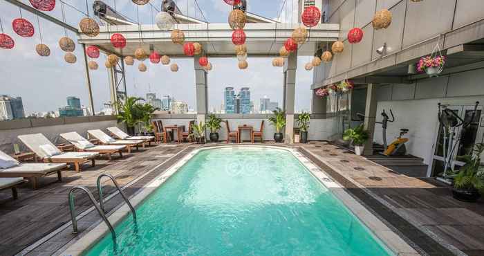 Swimming Pool Golden Central Hotel Saigon