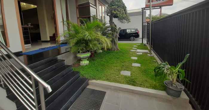 Exterior Alloro Boutique Hotel Pacitan