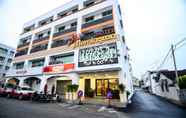 Luar Bangunan 2 Mornington Hotel Sitiawan  