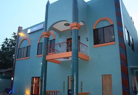 Exterior Senorita Suites