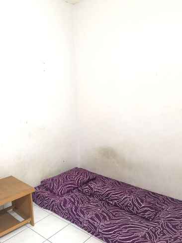 BEDROOM Simple Room in Cikutra (C29)