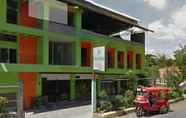 Bangunan 3 Green Ridge Apartelle