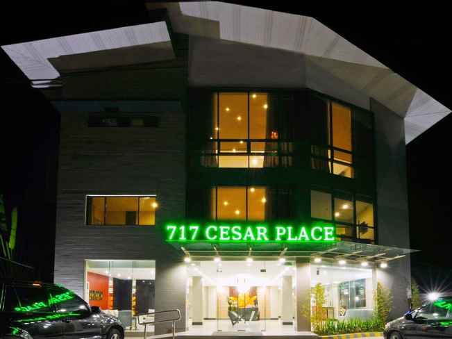EXTERIOR_BUILDING 717 Cesar Place