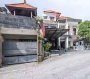 Bangunan 4 OYO 2836 Sekar Sari Residence