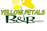 Bangunan Yellow Petals Bed and Breakfast