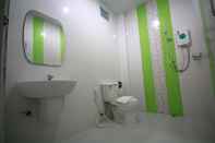 In-room Bathroom Orapan Place