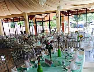 Restoran 2 Garden Party Venue and suites