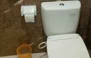 Toilet Kamar 5 Beautiful Room for Female Only near Trisakti (BNY)