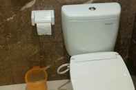 Toilet Kamar Beautiful Room for Female Only near Trisakti (BNY)