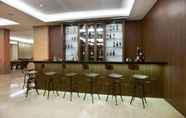 Bar, Kafe, dan Lounge 4 Harper Perintis by ASTON