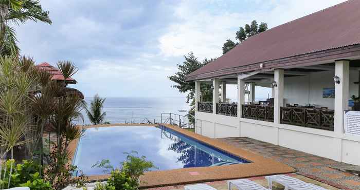 Kolam Renang La Veranda Beach Resort