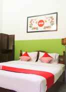 BEDROOM Super OYO 942 Srikandi Hotel
