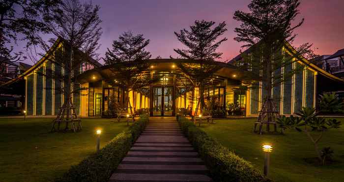 Lobby Bangsaen Heritage Hotel