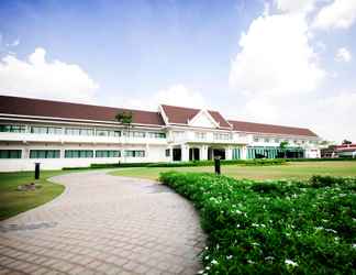 Exterior 2 Bangsaen Heritage Hotel