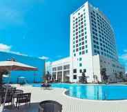 Swimming Pool 2 Muong Thanh Luxury Ca Mau Hotel
