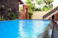 Kolam Renang Dimpil Homestay