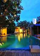 SWIMMING_POOL เคปสโตน รีสอร์ท