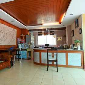 Priew Wan Guesthouse 1, Hotel Beyond Seafood