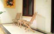 Luar Bangunan 3 Jempiring Guesthouse