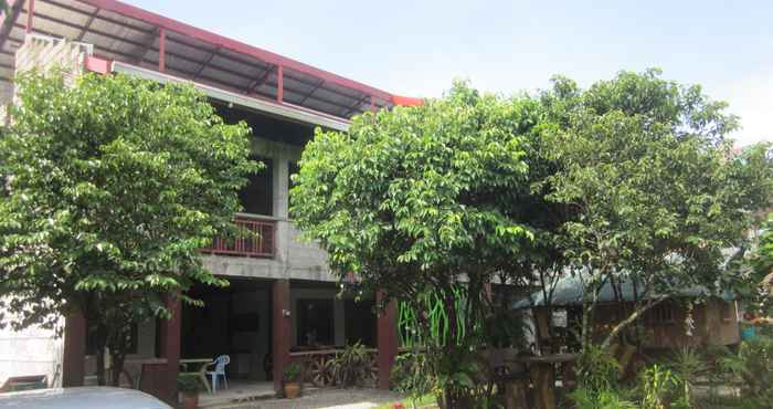 Lobi The Garden Resort and Resto