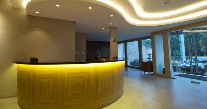 Lobby Vinotel Cirebon