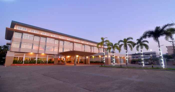 Exterior Chumphon Gardens Hotel