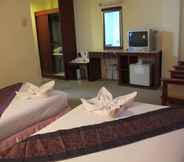 Kamar Tidur 4 Chumphon Palace Hotel