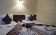 Kamar Tidur 3 Chumphon Palace Hotel