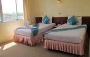 Kamar Tidur 7 Chumphon Palace Hotel