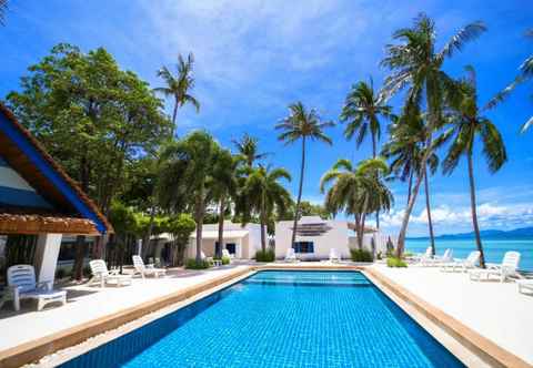 Kolam Renang Lime and Soda Beachfront Resort