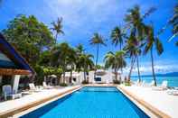 Swimming Pool Lime and Soda Beachfront Resort