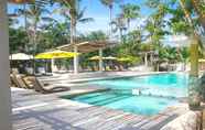 สระว่ายน้ำ 3 Summer Luxury Beach Resort (SHA Plus+)