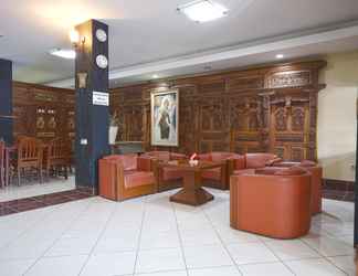 Lobi 2 OYO 2675 Hotel Sebelas Syariah