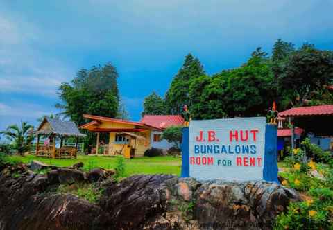 Sảnh chờ J.B. Hut Bungalows