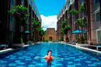 Swimming Pool Ananta Legian Hotel
