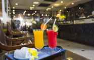 Bar, Kafe dan Lounge 5 Silk Central Hotel & Travel