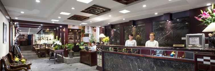 Sảnh chờ Silk Central Hotel & Travel