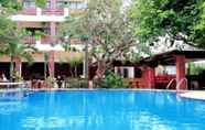 Kolam Renang 6 Mermaid Beach Resort