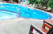 Kolam Renang 5 Mermaid Beach Resort