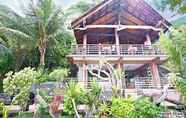 Bangunan 6 Planet Dive Resort